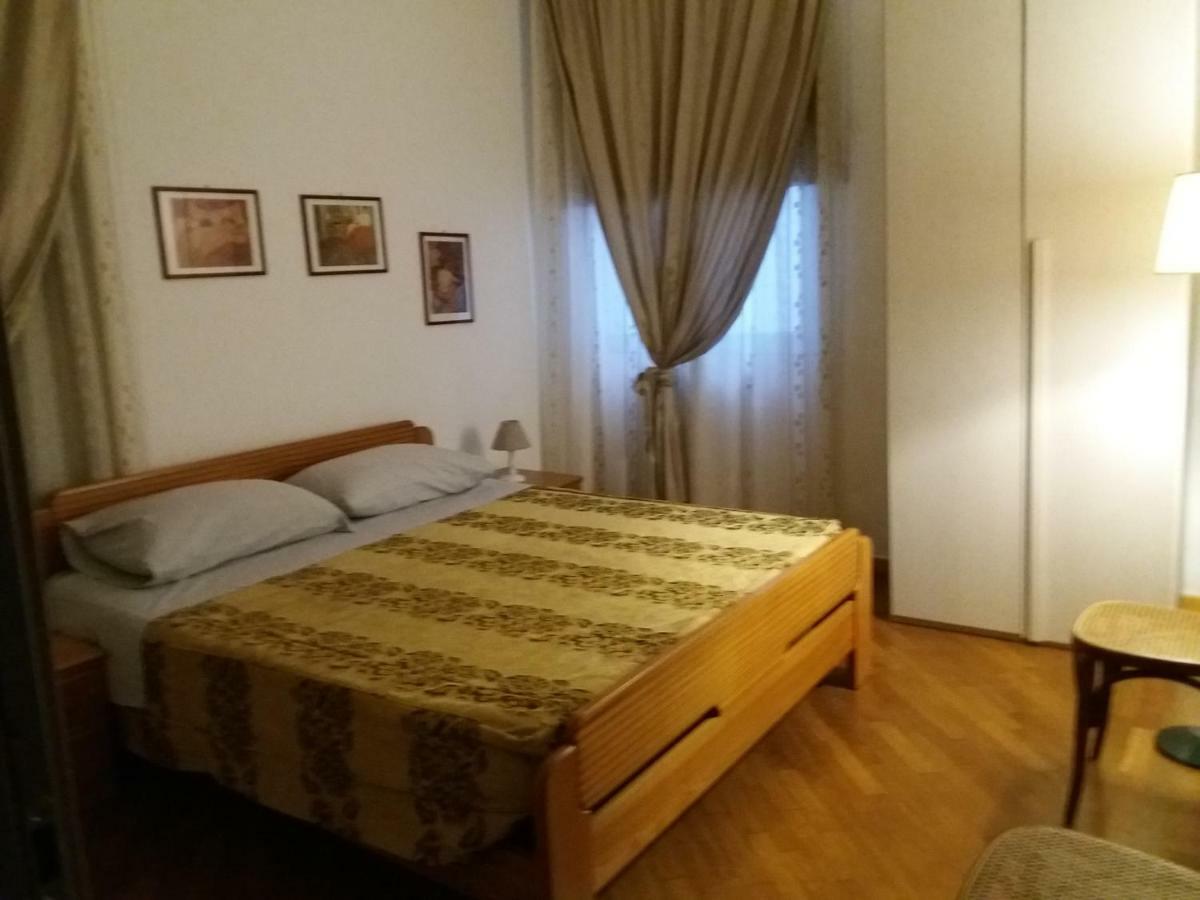 Domus Sottoripa Apartment Genua